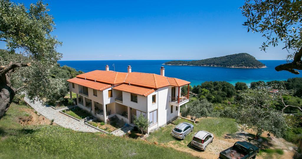 Aphrodite Villas Koinira Exterior foto
