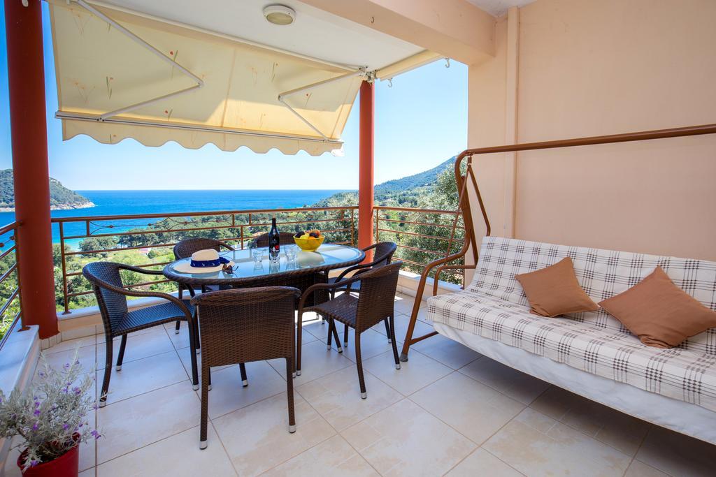 Aphrodite Villas Koinira Exterior foto